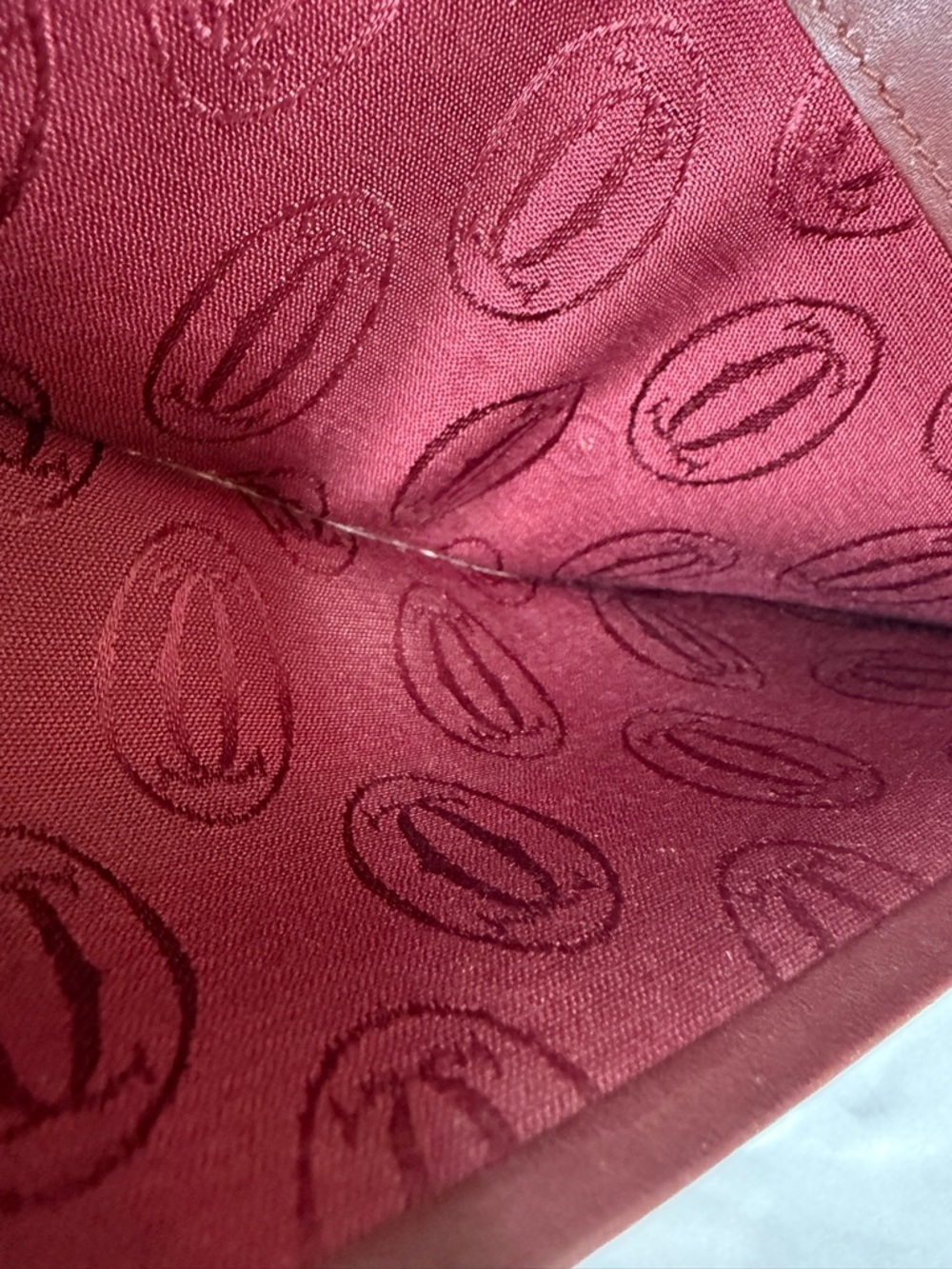 Cartier Must de Cartier Burgundy Leather Long Wallet Gold-tone Corners - Picture 6 of 16